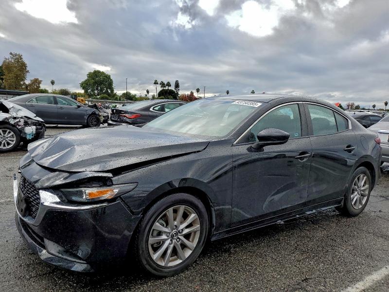 MAZDA 3 2019 with VIN 3MZBPABL8KM112494 - Photo from auction