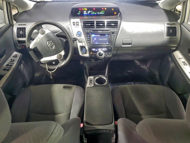 Photo 8 from auction – 2014 TOYOTA PRIUS V with VIN JTDZN3EU8E3367336