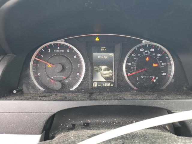 Photo 9 from auction – 2017 TOYOTA CAMRY LE with VIN 4T1BF1FK9HU806327