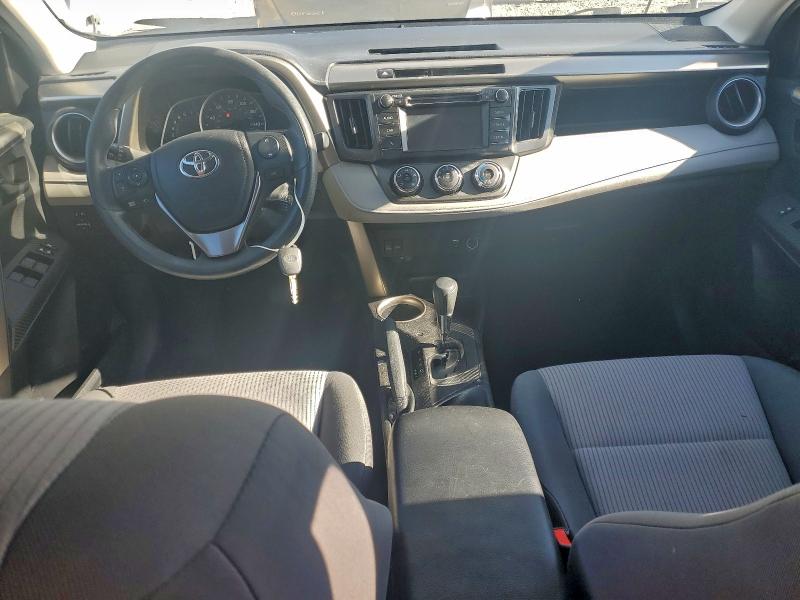 Photo 8 from auction – 2015 TOYOTA RAV4 LE with VIN 2T3BFREV8FW329940