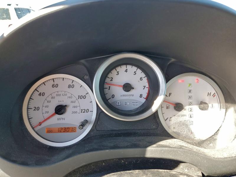 Photo 9 from auction – 2005 TOYOTA RAV4 with VIN JTEHD20VX50049210