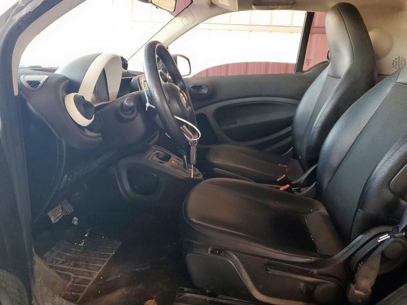 Photo 7 from auction – 2017 SMART FORTWO with VIN WMEFJ5DA1HK169999
