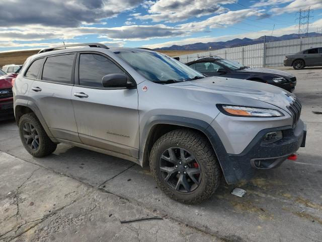 Photo 4 from auction – 2017 JEEP CHEROKEE T with VIN 1C4PJMBS5HW525212