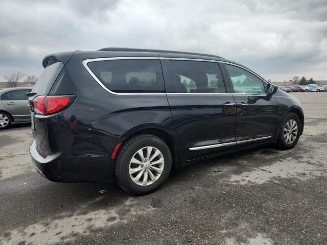 Photo 3 from auction – 2017 CHRYSLER PACIFICA with VIN 2C4RC1BG4HR711684