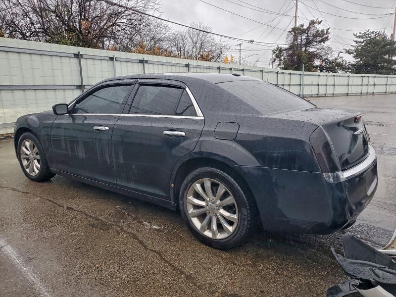 Photo 2 from auction – 2013 CHRYSLER 300C with VIN 2C3CCAKG0DH683277