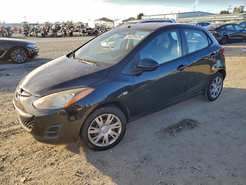 MAZDA MAZDA2 2013 with VIN JM1DE1KYXD0159660 - Photo from auction