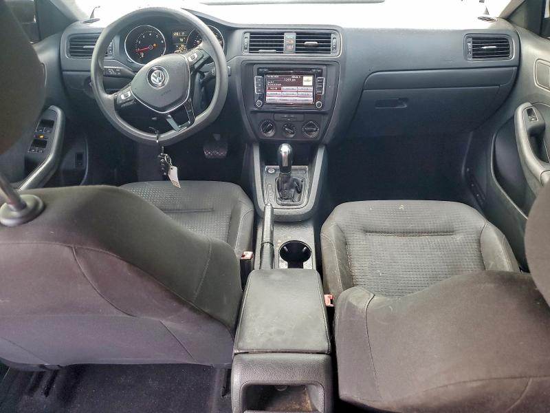 Photo 8 from auction – 2015 VOLKSWAGEN JETTA BASE with VIN 3VW2K7AJ0FM316259