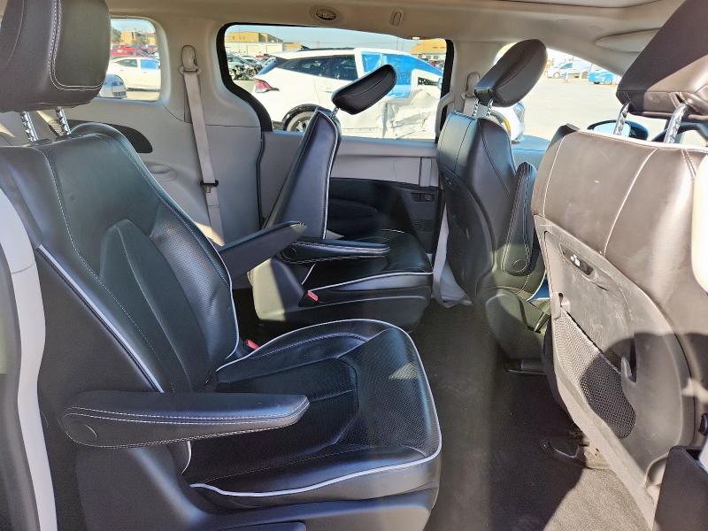 Photo 11 from auction – 2023 CHRYSLER PACIFICA H with VIN 2C4RC1S72PR542036