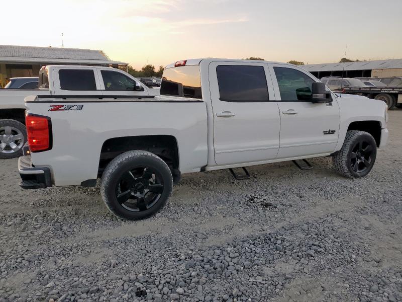 Photo 3 from auction – 2018 CHEVROLET SILVERADO with VIN 3GCUKREC9JG402390