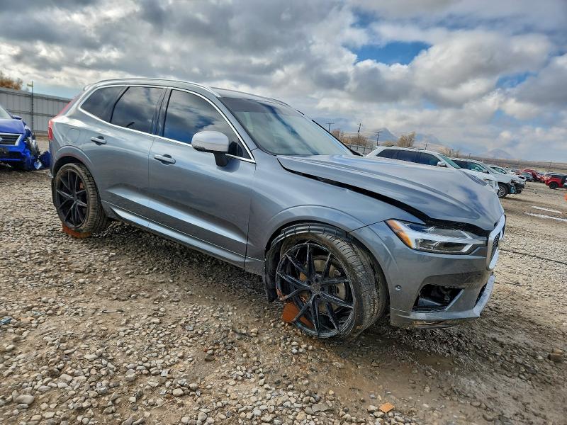 Photo 4 from auction – 2018 VOLVO XC60 T6 R- with VIN LYVA22RM6JB100916