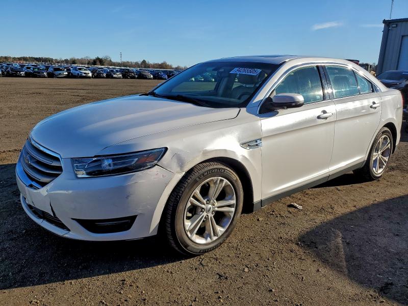FORD TAURUS SEL 2016 with VIN 1FAHP2E82GG146450 - Photo from auction