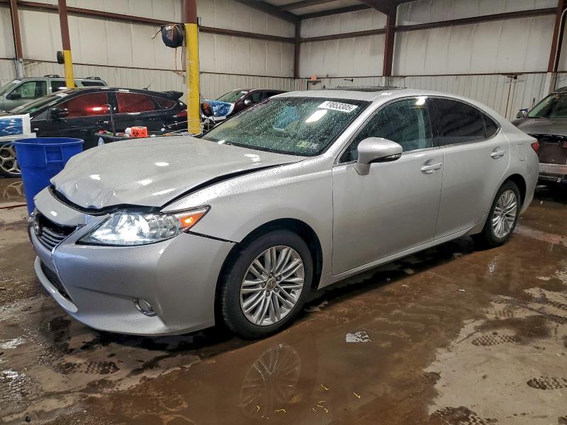 LEXUS ES 350 2013 with VIN JTHBK1GG5D2029935 - Photo from auction