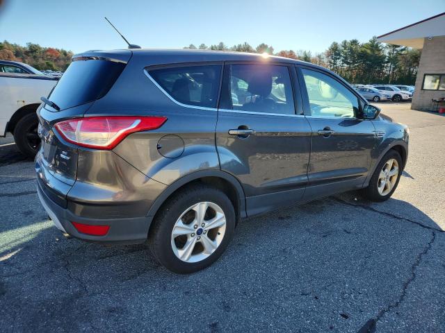 Photo 3 from auction – 2016 FORD ESCAPE SE with VIN 1FMCU9GX8GUA57697