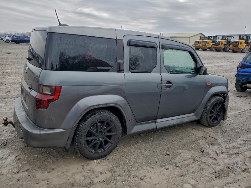 Photo 3 from auction – 2010 HONDA ELEMENT SC with VIN 5J6YH1H93AL005031