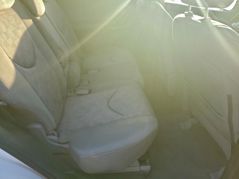 Photo 10 from auction – 2010 TOYOTA RAV4 with VIN 2T3KF4DV5AW046523