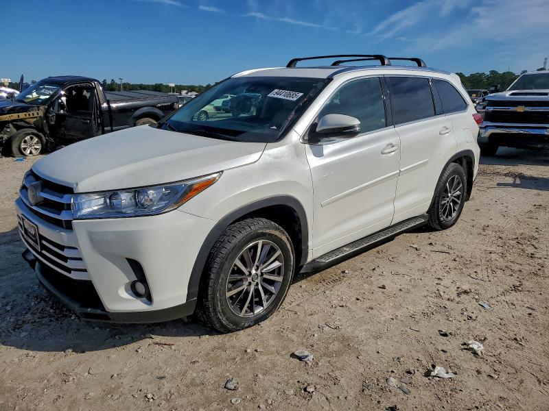 TOYOTA HIGHLANDER 2018 con VIN 5TDJZRFH8JS817002 - Foto de la subasta
