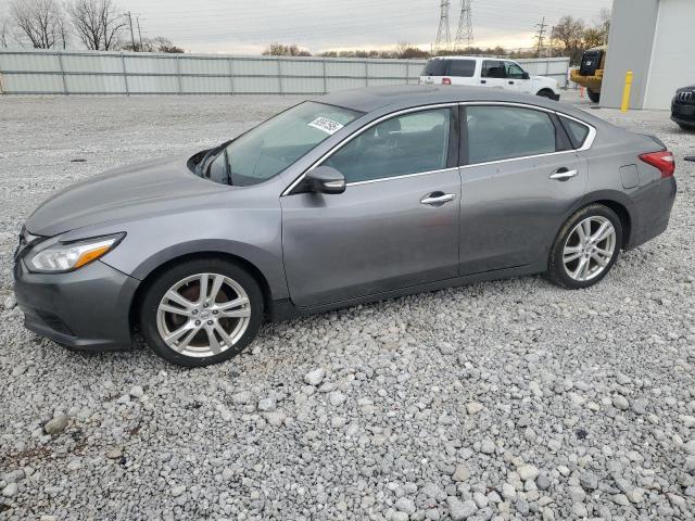 NISSAN ALTIMA 2017 with VIN 1N4BL3AP5HC268944 - Photo from auction