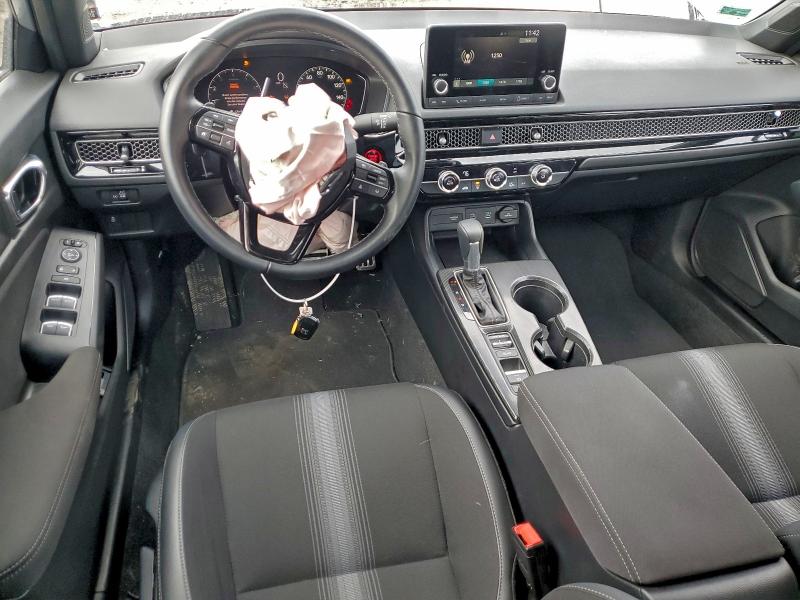 Photo 8 from auction – 2025 HONDA CIVIC SPOR with VIN 2HGFE2F55SH528952
