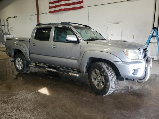 Photo 4 from auction – 2014 TOYOTA TACOMA with VIN 3TMLU4EN3EM157443