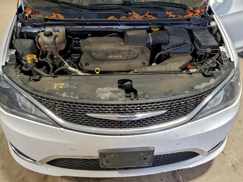 Photo 12 from auction – 2018 CHRYSLER PACIFICA T with VIN 2C4RC1BG9JR320925
