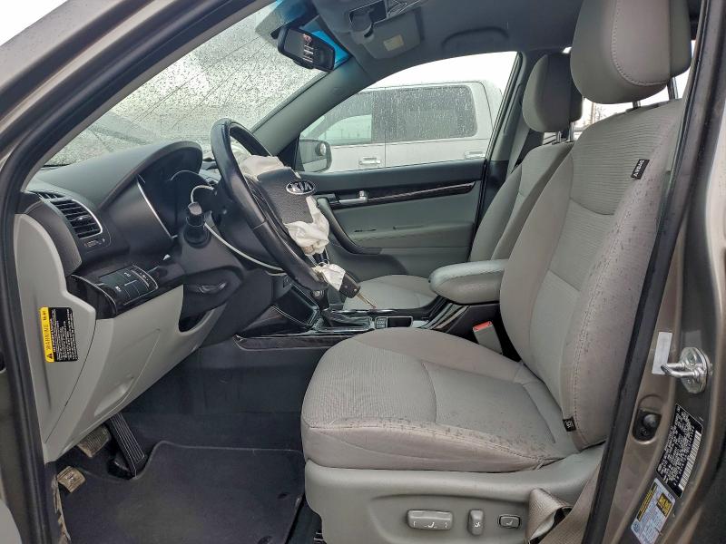 Photo 7 from auction – 2014 KIA SORENTO LX with VIN 5XYKTDA71EG481963