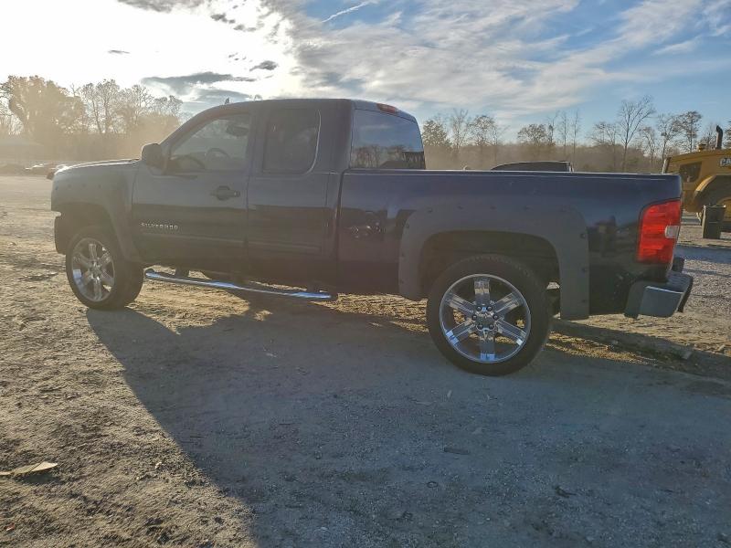 Photo 2 from auction – 2010 CHEVROLET SILVERADO with VIN 1GCSCSE07AZ101327