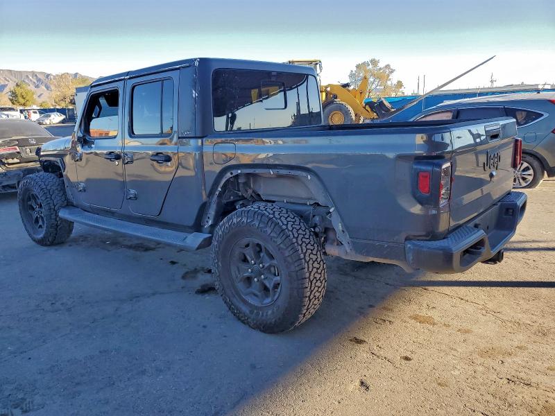 Photo 2 from auction – 2021 JEEP GLADIATOR with VIN 1C6HJTAG5ML606922