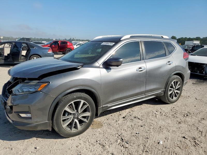 NISSAN ROGUE S 2017 with VIN JN8AT2MT1HW146965 - Photo from auction