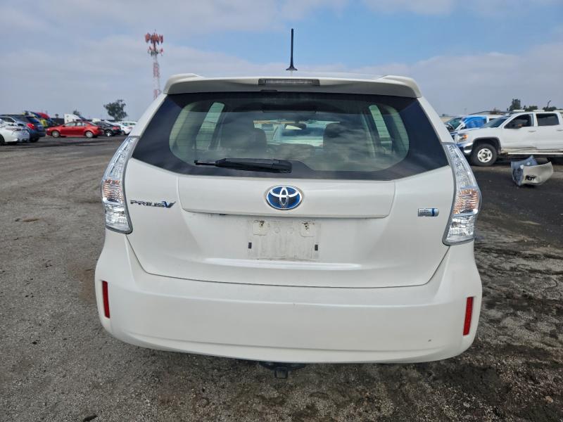 Photo 6 from auction – 2013 TOYOTA PRIUS V with VIN JTDZN3EU7D3270143