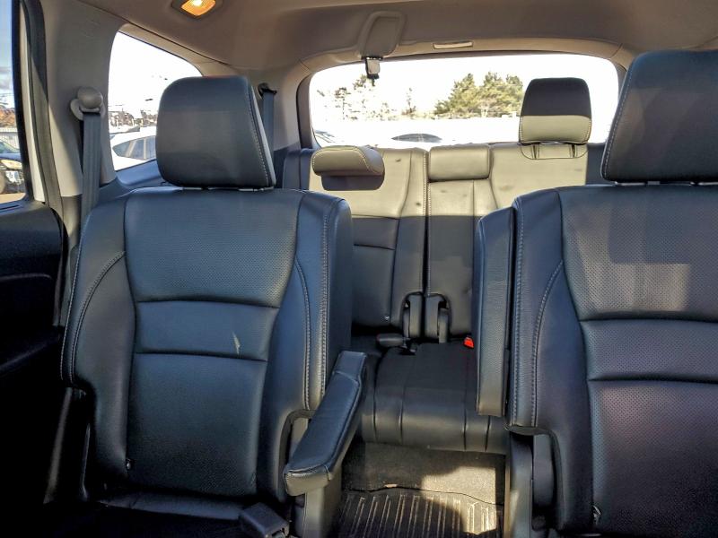 Photo 10 from auction – 2017 HONDA PILOT ELIT with VIN 5FNYF6H03HB068752