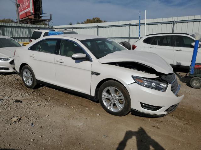 Photo 4 from auction – 2016 FORD TAURUS SEL with VIN 1FAHP2E8XGG144588