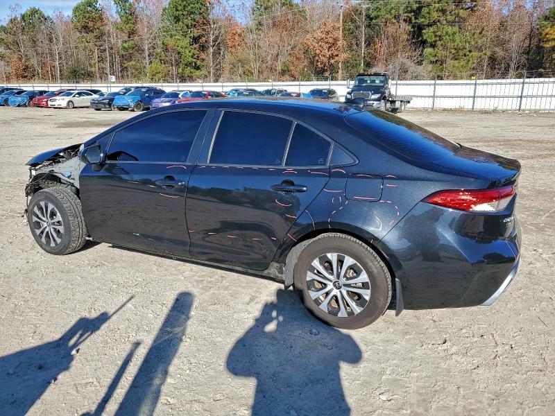 Photo 2 from auction – 2021 TOYOTA COROLLA LE with VIN JTDEAMDE9MJ026242