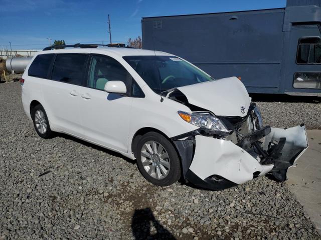Photo 4 from auction – 2013 TOYOTA SIENNA LE with VIN 5TDJK3DC5DS057625