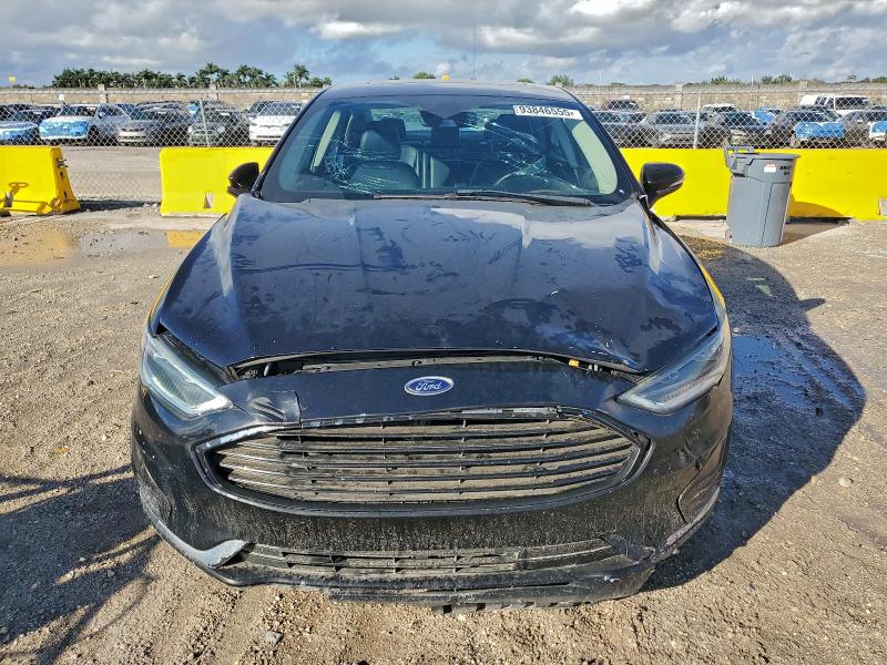 Photo 5 from auction – 2019 FORD FUSION with VIN 3FA6P0CD5KR109261