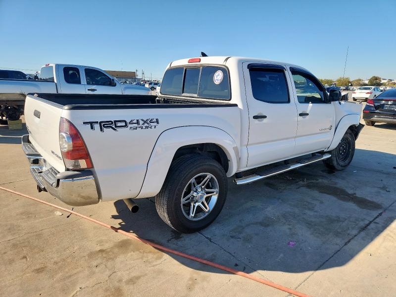 Photo 3 from auction – 2014 TOYOTA TACOMA DOU with VIN 3TMLU4EN8EM158426
