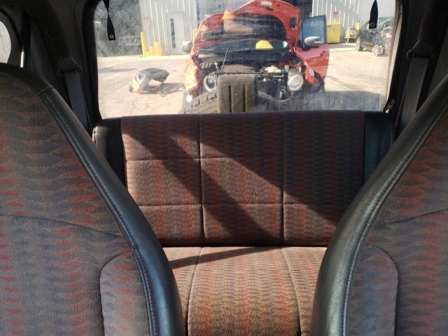 Photo 10 from auction – 2000 JEEP WRANGLER / with VIN 1J4FA29P8YP803896