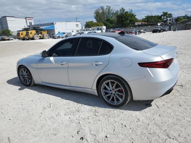 Photo 2 from auction – 2022 ALFA ROMEO GIULIA with VIN ZARFAMAN3N7662989