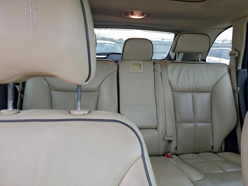 صورة رقم 10 من المزاد - 2008 LINCOLN MKX مع VIN 2LMDU88C88BJ25700