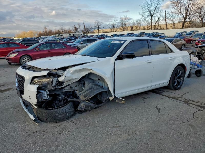 2020 CHRYSLER 300 - Търг №94242915
