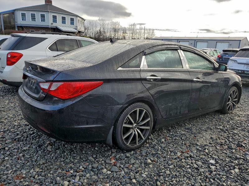 Photo 3 from auction – 2012 HYUNDAI SONATA SE with VIN 5NPEC4ACXCH430946