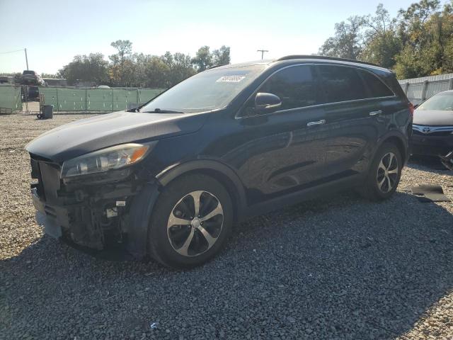 KIA SORENTO EX 2017 with VIN 5XYPH4A54HG200216 - Photo from auction