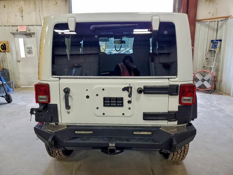 Photo 6 from auction – 2016 JEEP WRANGLER R with VIN 1C4BJWCGXGL178041