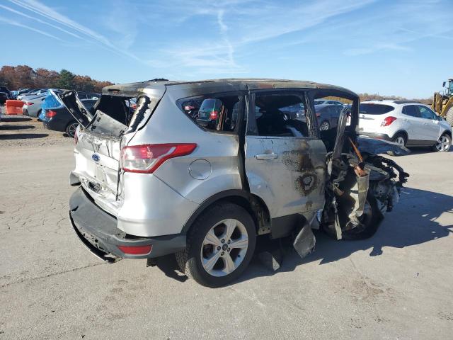 Photo 3 from auction – 2016 FORD ESCAPE SE with VIN 1FMCU9GX4GUA89952