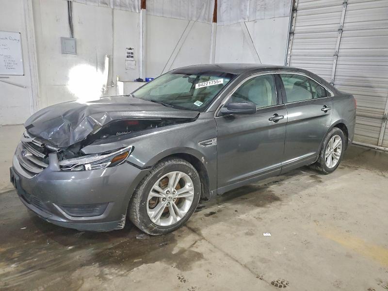 FORD TAURUS SE 2019 with VIN 1FAHP2D8XKG117529 - Photo from auction