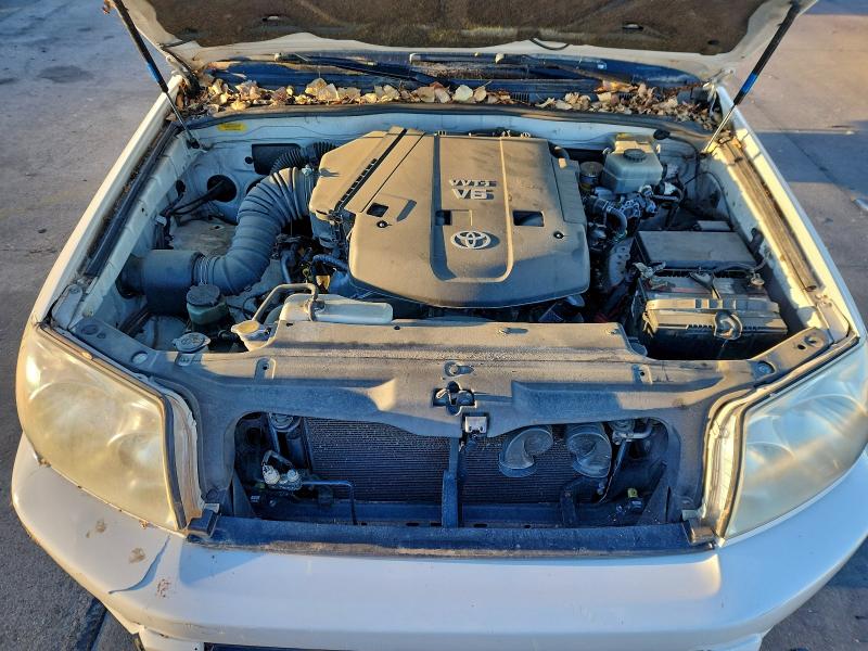 Photo 12 from auction – 2004 TOYOTA 4RUNNER SR with VIN JTEBU14R648026505
