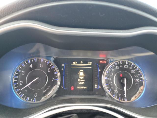 Photo 9 from auction – 2015 CHRYSLER 200 LIMITE with VIN 1C3CCCAB5FN569206