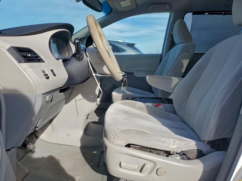 Photo 7 from auction – 2011 TOYOTA SIENNA LE with VIN 5TDKK3DC3BS071816