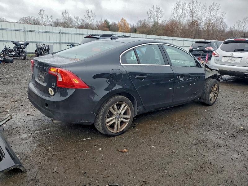 Photo 3 from auction – 2012 VOLVO S60 T6 with VIN YV1902FH0C2045586