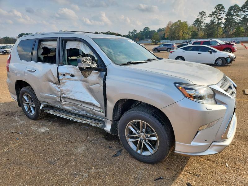 Photo 4 from auction – 2017 LEXUS GX 460 with VIN JTJBM7FX3H5158077