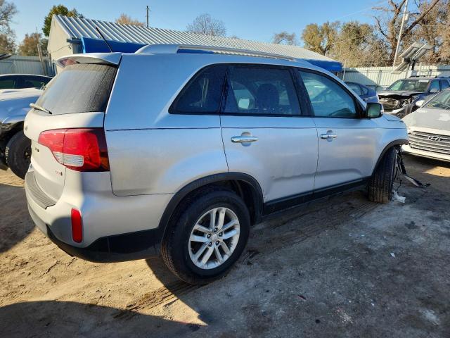 Photo 3 from auction – 2014 KIA SORENTO with VIN 5XYKT4A66EG443720